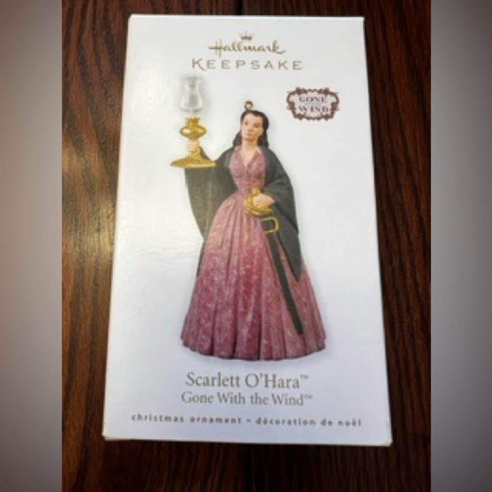Scarlett O’Hara gone with the wind 2010 ornament - never opened!